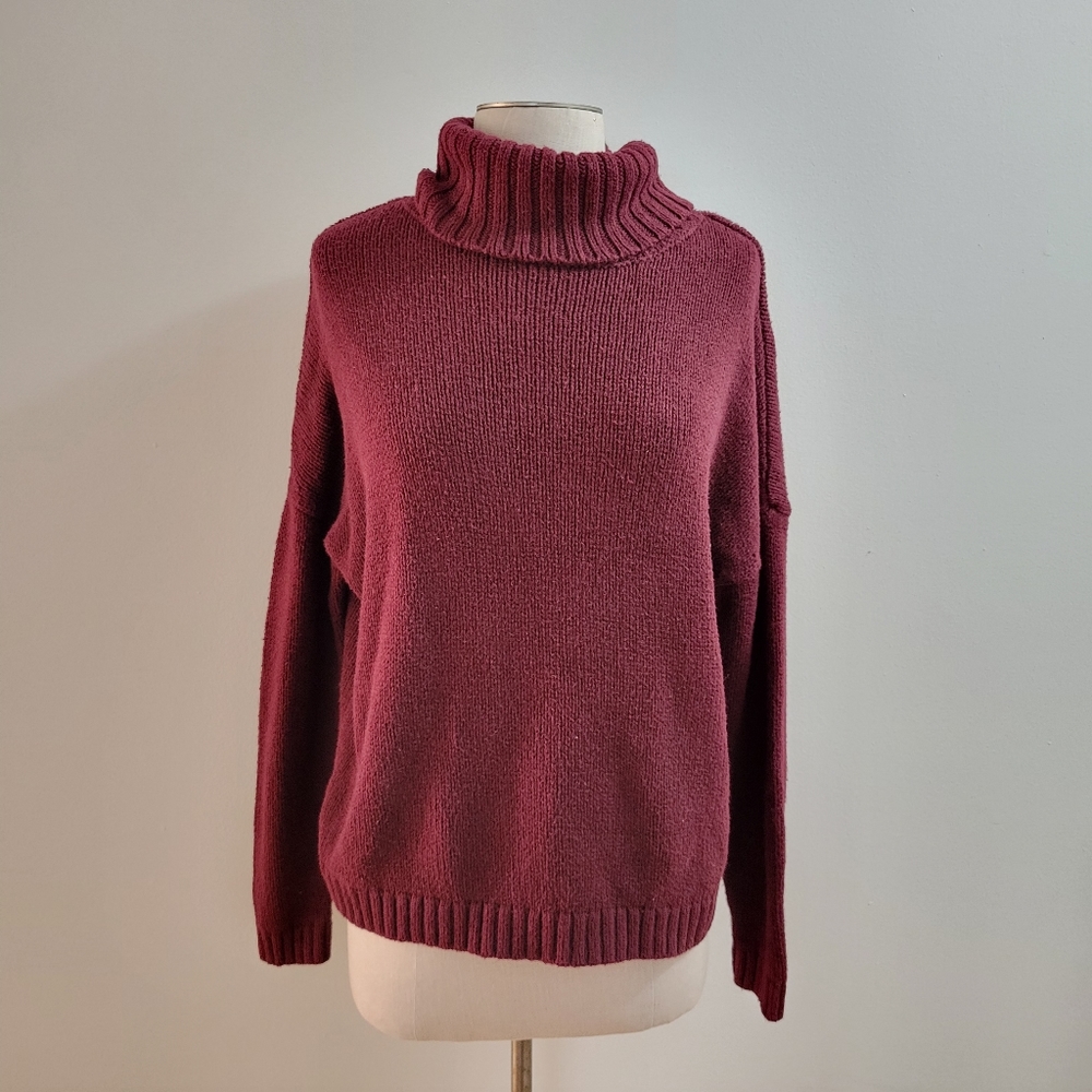 Old Navy Maroon Turtleneck High Low Knit Sweater Large - Picture 1 of 6